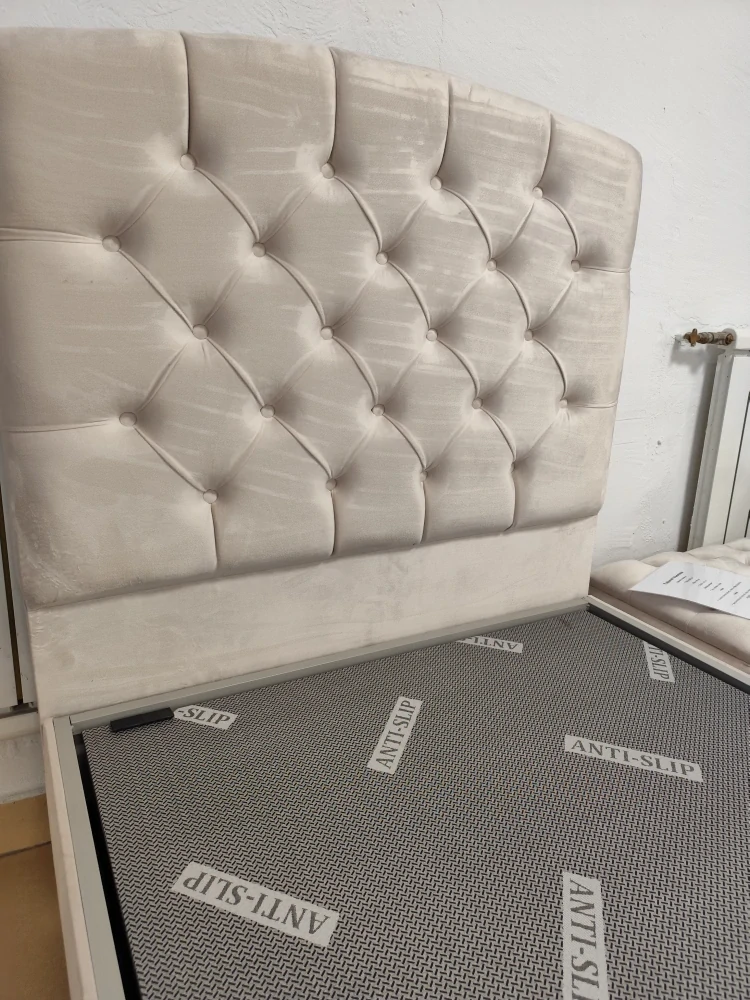 Vanesa posteľ - vystavená výpredaj 