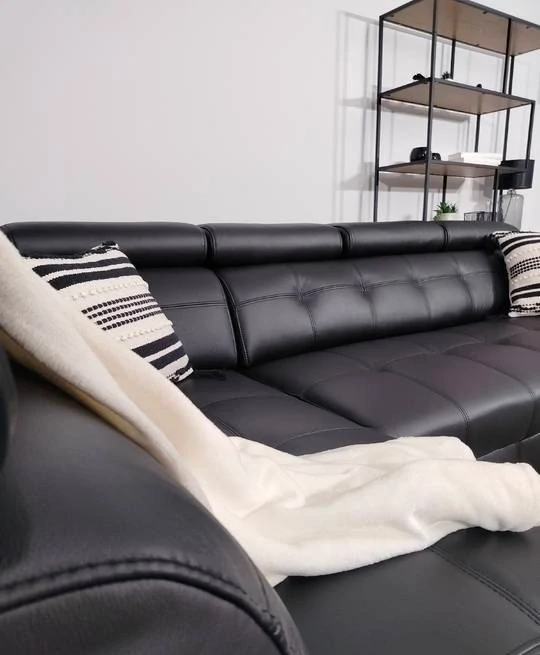 Sedačka JANA s úl. priestorom a rozkladom na objednávku Talianska koža