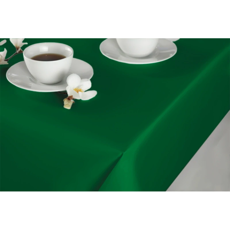 Banketový obrus TB-200 240x150 cm biela